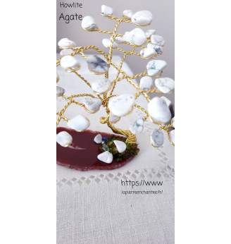 Arbre de vie en Howlite sur Agate.