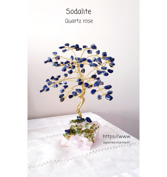 Arbre de vie en Sodalite sur un socle en Quartz rose brut.