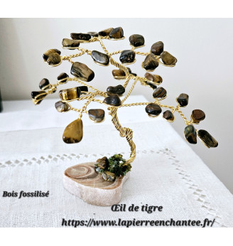 Arbre de vie en Œil de tigre sur Bois fossilisé.