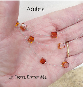 Collier  Ambre 3 rangs .