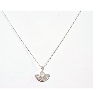 Pendentif en Quartz rose sertissage en Argent massif 925 .
