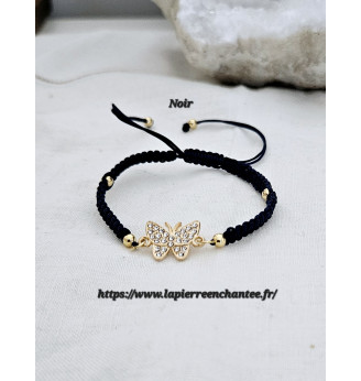 Bracelets ajustables en macramé avec papillon en strass .