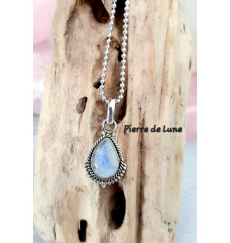 Pendentif en Pierre de lune et Argent 925 .