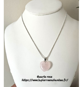 Pendentif en Quartz rose forme cœur.