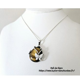 Pendentif en Œil de Tigre et son papillon .