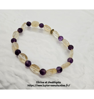Bracelet en Citrine et Améthyste, bijou bien-être aux finitions dorées.