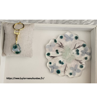 🌿 Ensemble porte-clés et dessous de bougie en résine cristal – Fleurs séchées bleu/vert