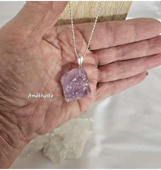 Pendentif en Améthyste brute – Pierre de sérénité et de protection