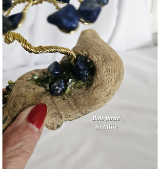 Arbre de Vie en Sodalite sur bois flotté – Création artisanale en pierres naturelles