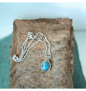 Pendentif Apatite et Argent 925 – Pierre de Sérénité et de Transformation