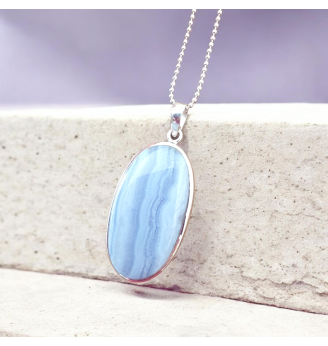 Pendentif Calcédoine Bleue Ovale – Argent 925 – Souffle de Sérénité