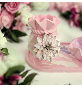 Ensemble vase et photophore décoration en résine fleurie rose ,  lilas et blanc.