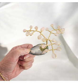Arbre de vie mini en Quartz rose sur Agate naturelle.