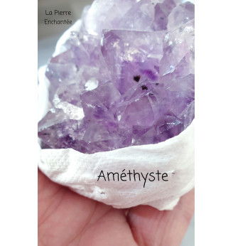 Améthyste du Brésil , druse cristallisée ,qualité AAA .