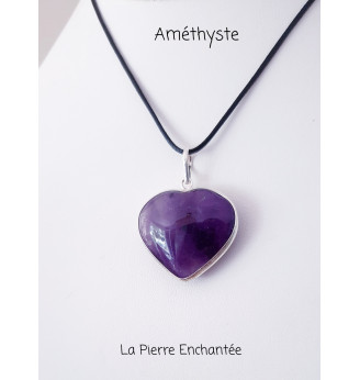 Pendentif  en Améthyste, forme cœur.