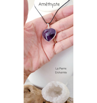 Pendentif  en Améthyste, forme cœur.