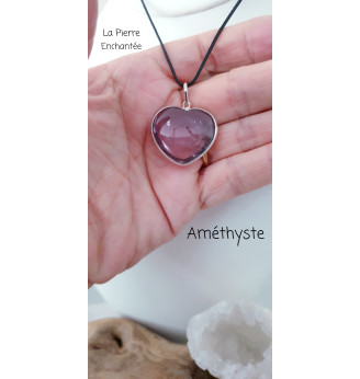 Pendentif en Améthyste , forme cœur .