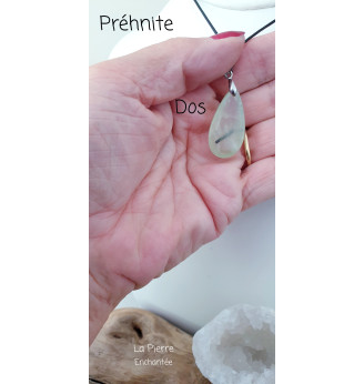 Pendentif en Préhnite  .