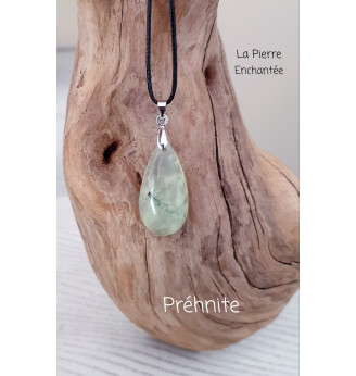 Pendentif en Préhnite  .
