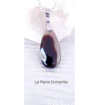Pendentif en Agate bicolore, marron et blanc .