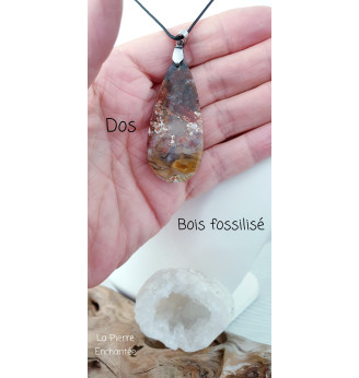 Pendentif en Bois fossilisé   .