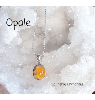 Pendentif en Opale d’Ethiopie , Argent 925 .