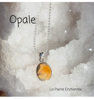 Pendentif en Opale d’Ethiopie , Argent 925 .