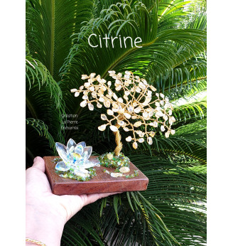Arbre de vie en Citrine et Fleur de Lotus en Cristal .