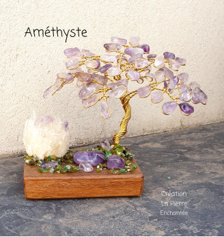 Arbre de vie en Améthyste et Amas de Quartz .