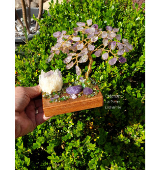 Arbre de vie en Améthyste et Amas de Quartz .